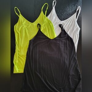 Set of 3 flowy tank tops